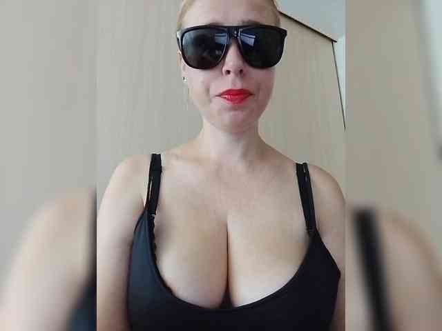 Dashulya666 webcam