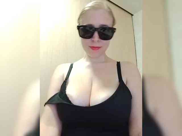 Dashulya666 webcam