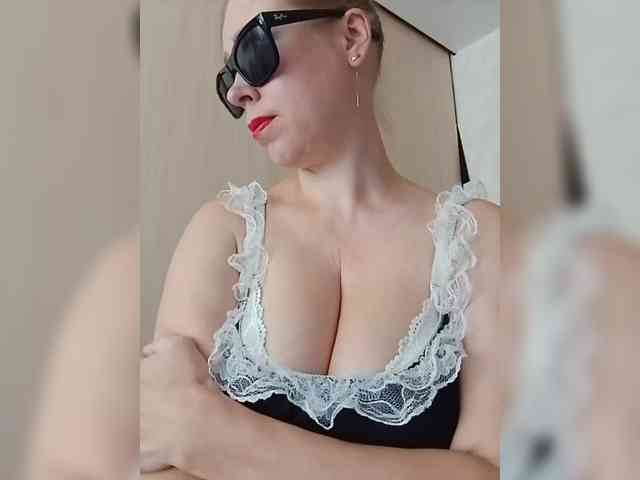Dashulya666 webcam