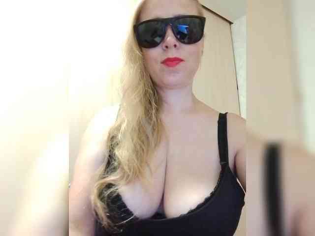 Dashulya666 webcam