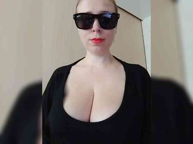 Dashulya666 webcam