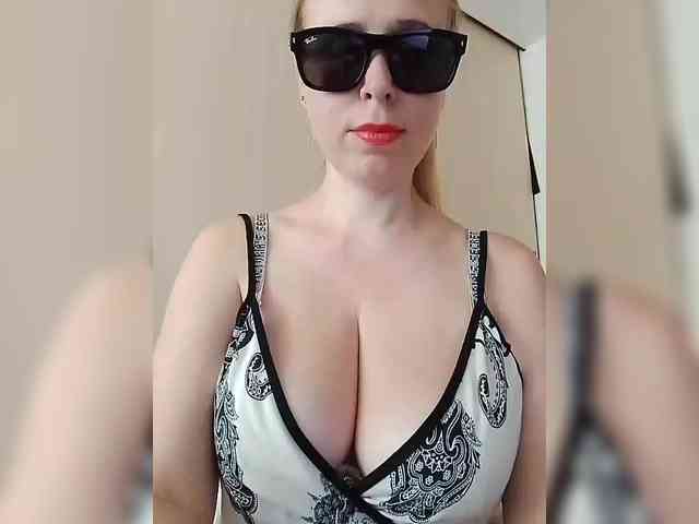 Dashulya666 webcam