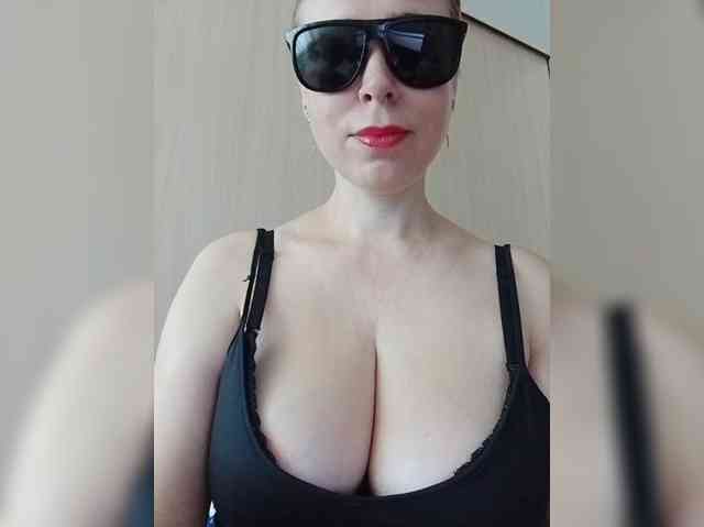 Dashulya666 webcam