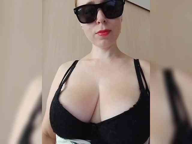Dashulya666 webcam
