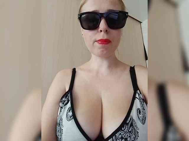 Dashulya666 webcam
