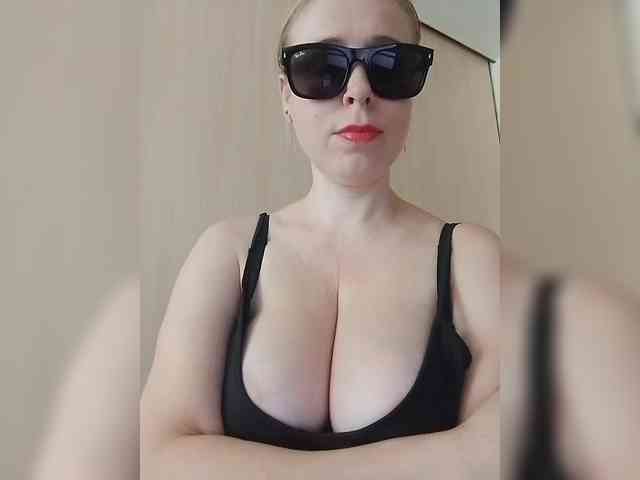 Dashulya666 webcam