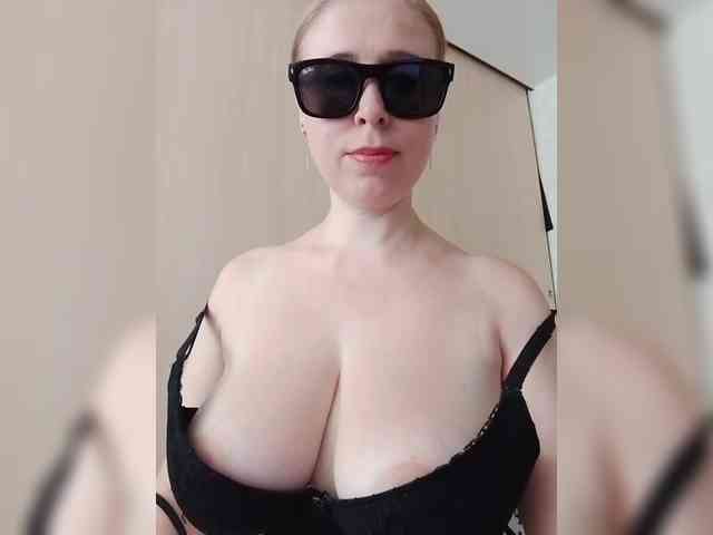 Dashulya666 webcam