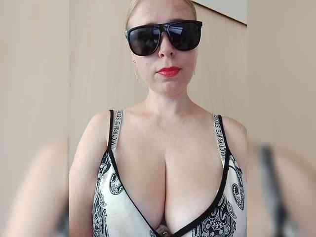 DashaKisa951 Live Webcam on BongaCams