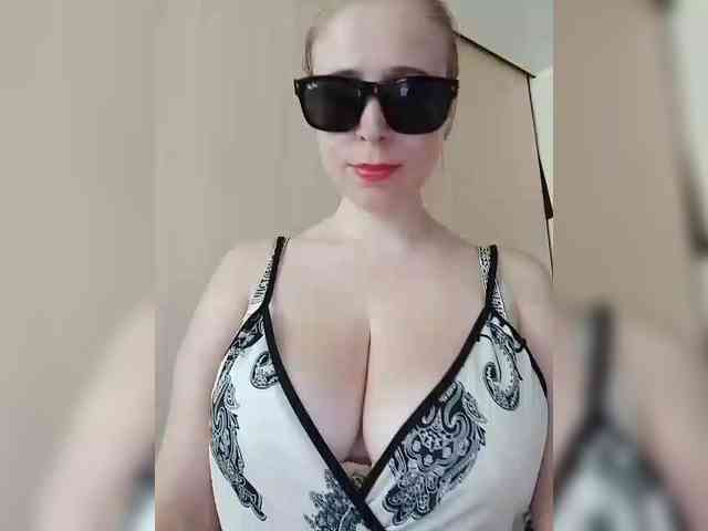 Dashulya666 webcam