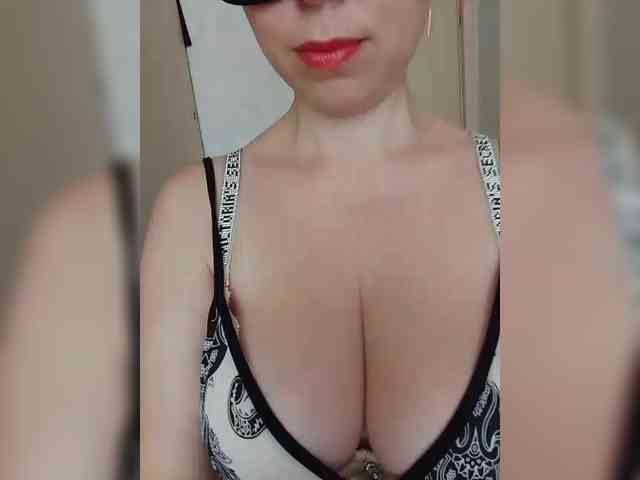 Dashulya666 webcam