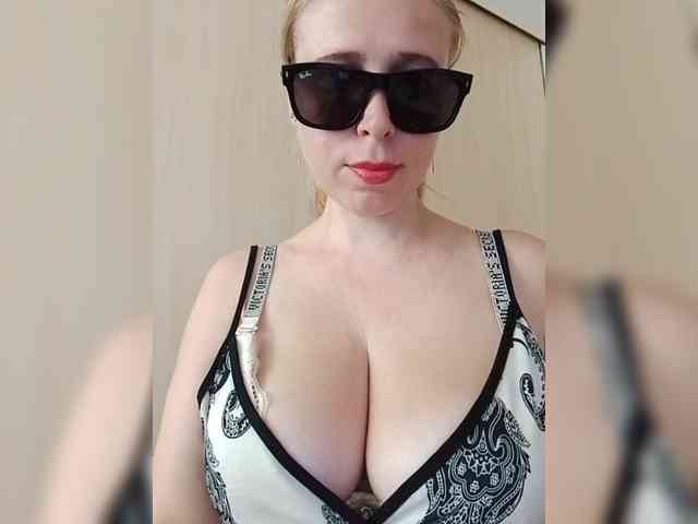 Dashulya666 webcam