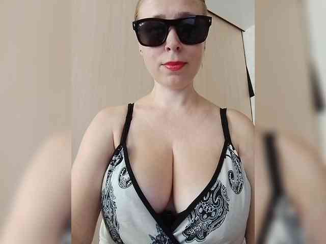 Dashulya666 webcam
