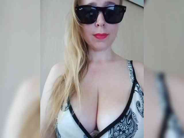Dashulya666 webcam