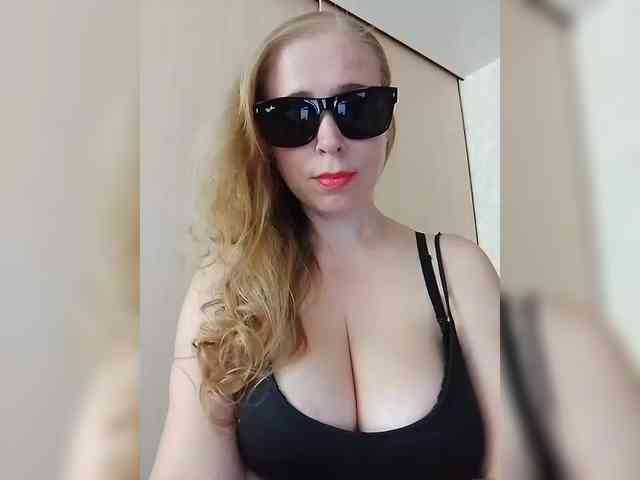 Dashulya666 webcam