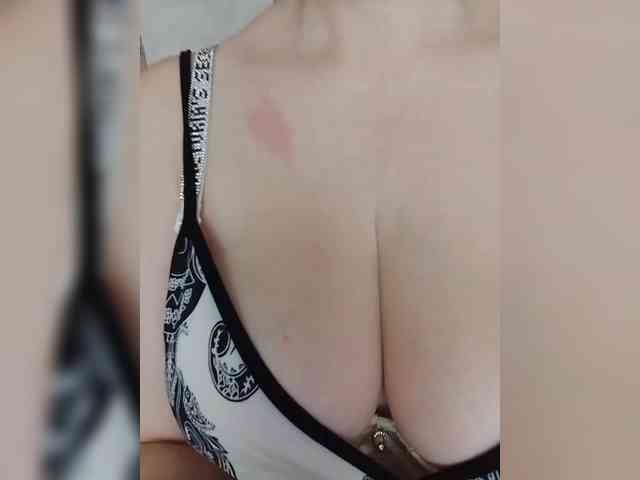 Dashulya666 webcam