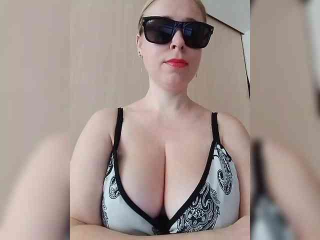 Dashulya666 webcam