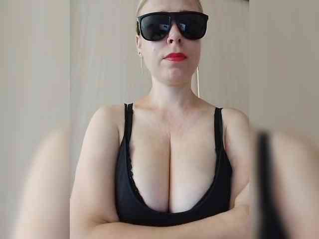 Dashulya666 webcam