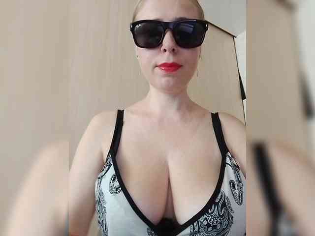 Dashulya666 webcam