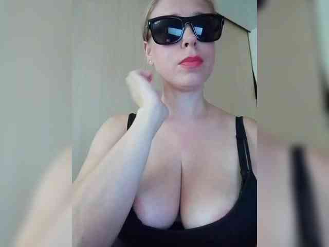 Dashulya666 webcam
