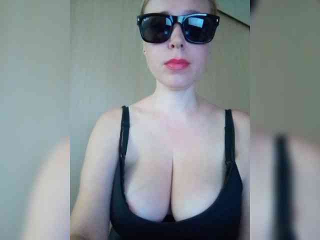 Dashulya666 webcam