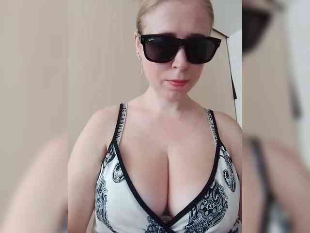Dashulya666 webcam