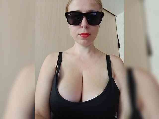Dashulya666 webcam