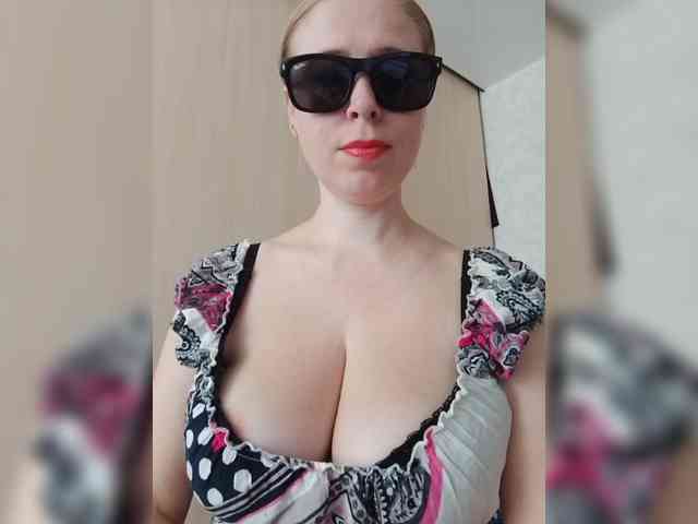 Dashulya666 webcam