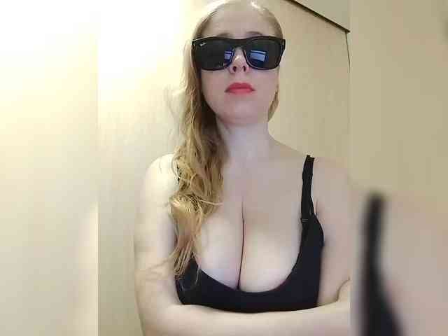 Dashulya666 webcam