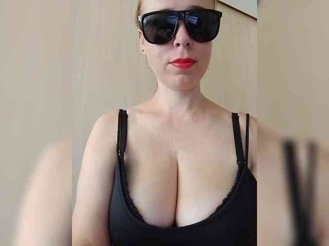 Dashulya666 webcam