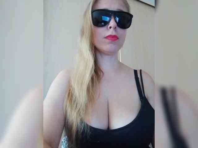 Dashulya666 webcam