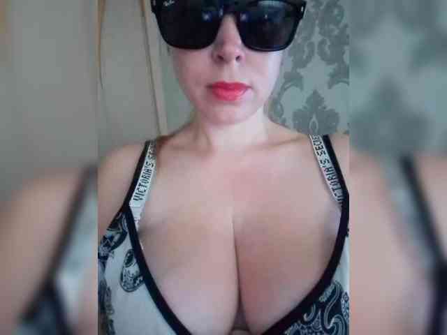Dashulya666 webcam
