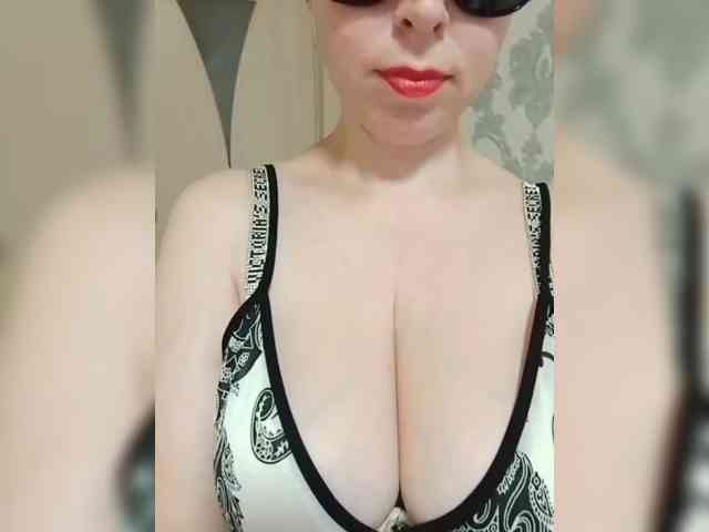 Dashulya666 webcam