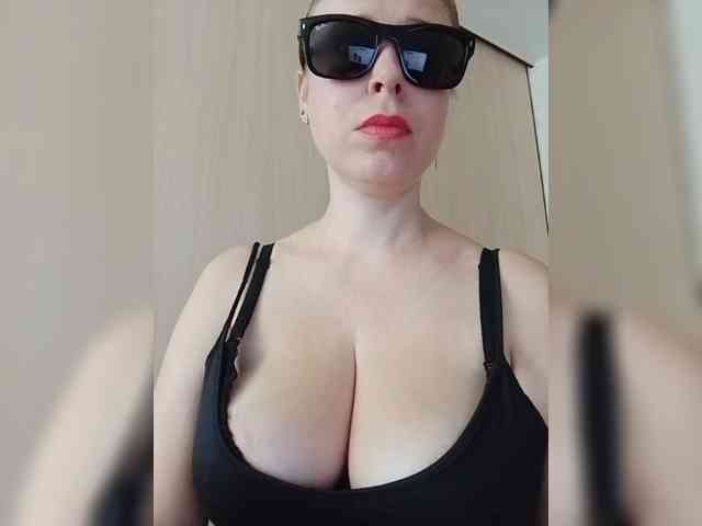 Dashulya666 webcam