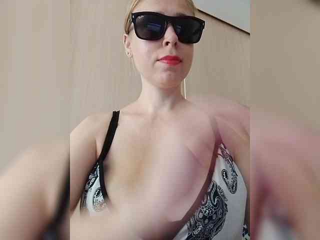 Dashulya666 webcam
