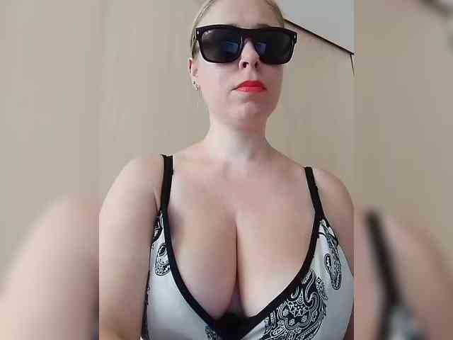 Dashulya666 webcam