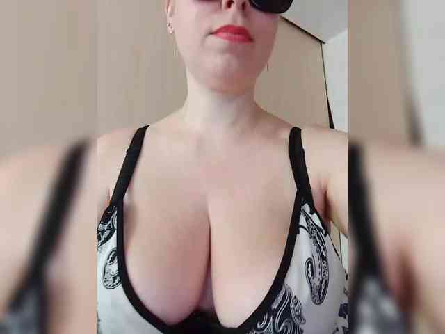Dashulya666 webcam