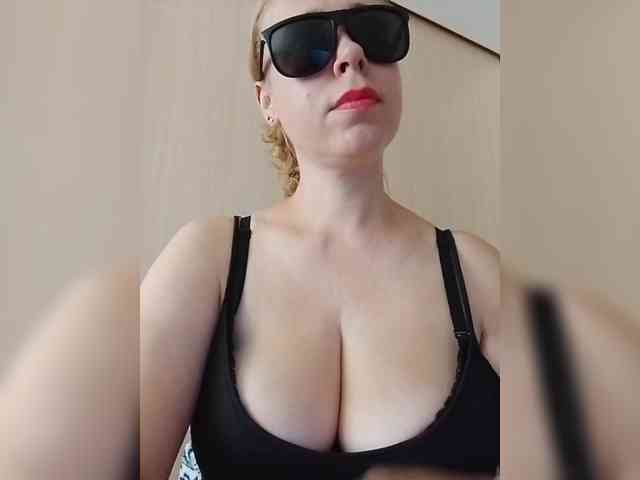 Dashulya666 webcam