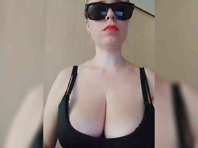 Dashulya666 webcam