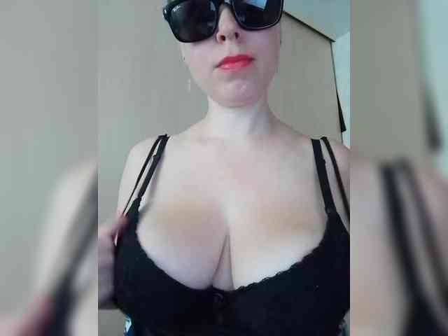 Dashulya666 webcam