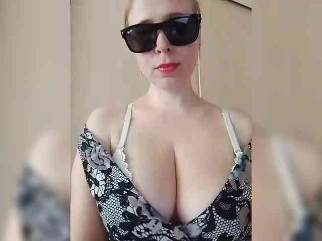 Dashulya666 webcam