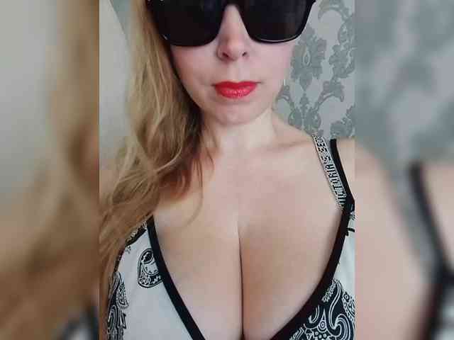 Dashulya666 webcam