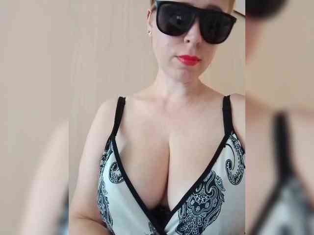 Dashulya666 webcam