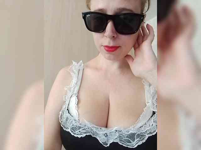 Dashulya666 webcam