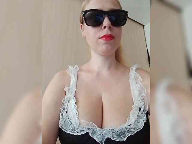 Dashulya666 webcam