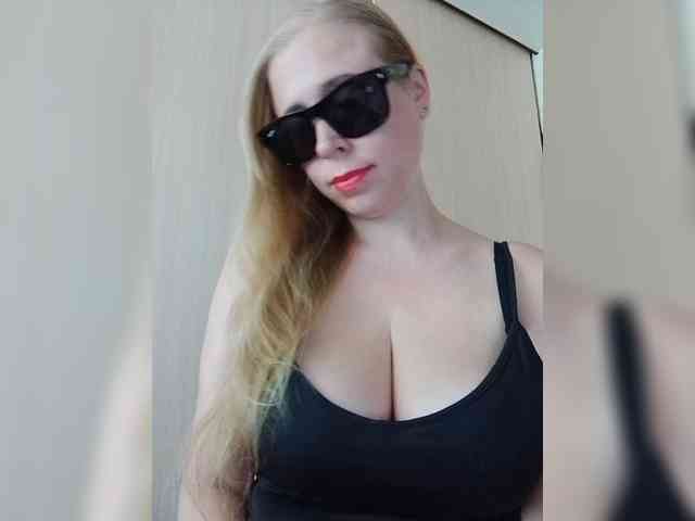 Dashulya666 webcam