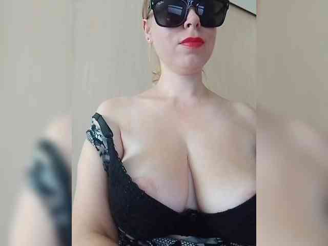 Dashulya666 webcam