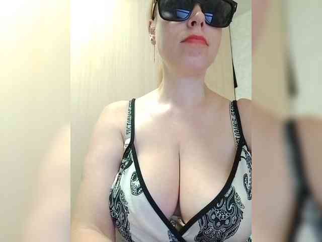 Dashulya666 webcam