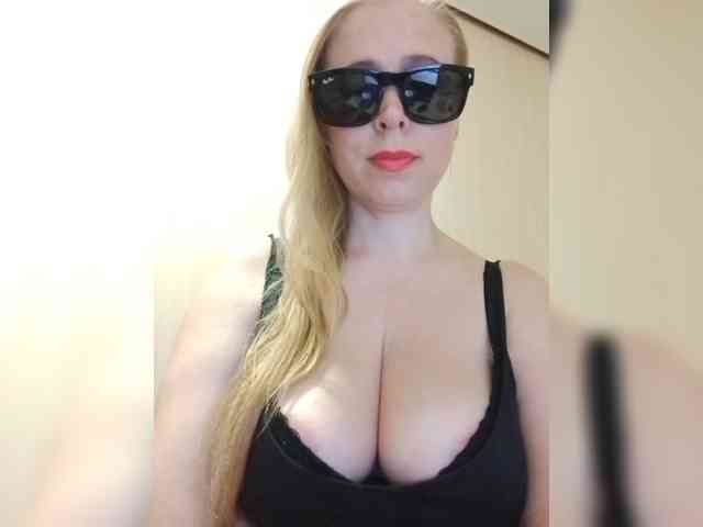 Dashulya666 webcam