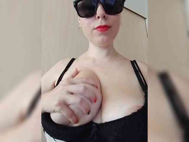 Dashulya666 webcam