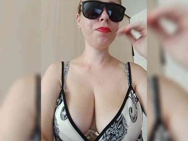 Dashulya666 webcam